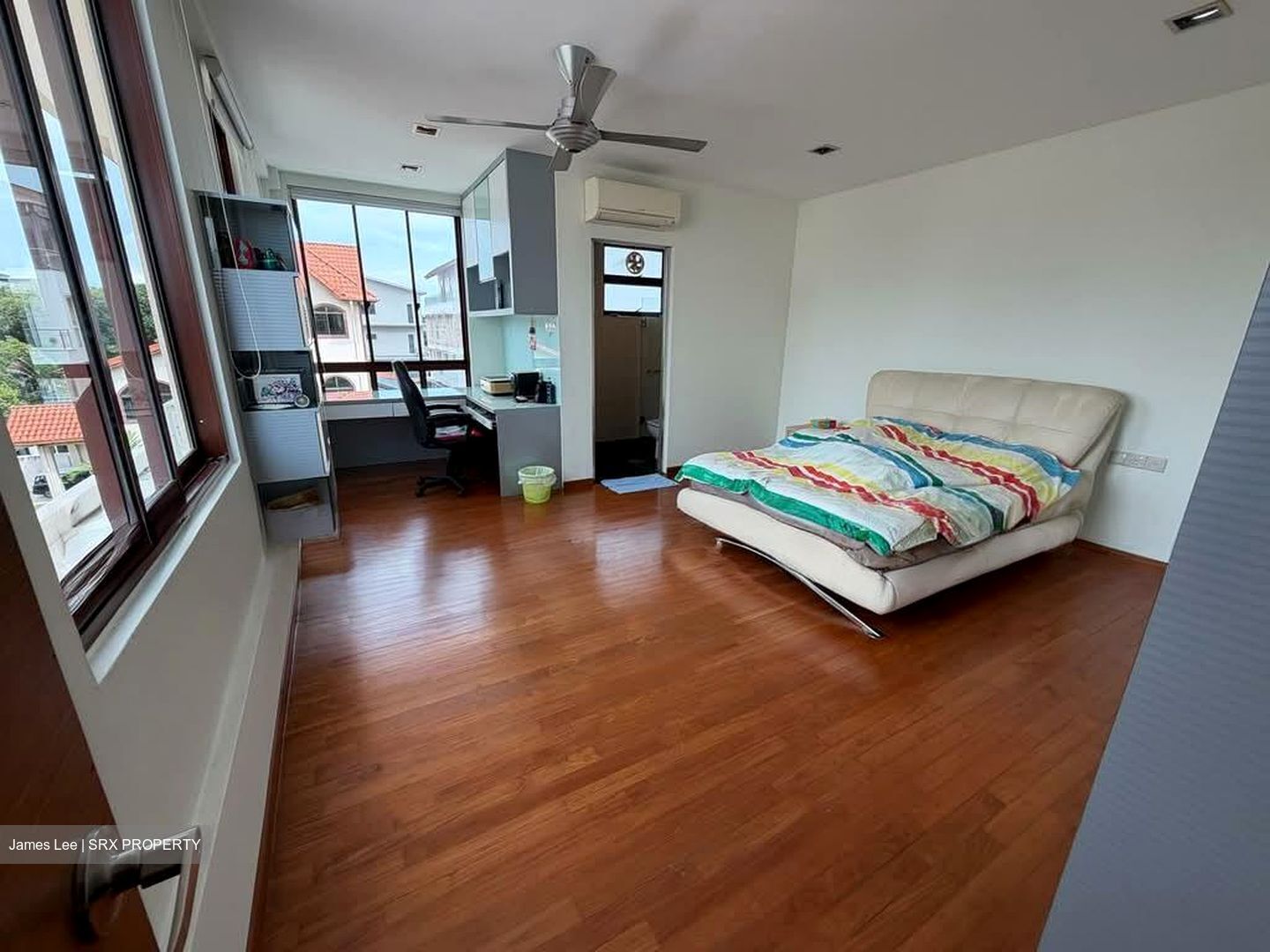 Phillips Avenue (D19), Semi-Detached #572256341